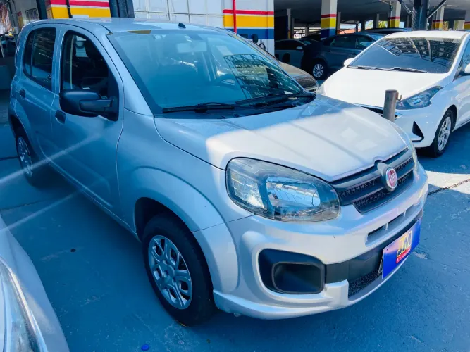 Fiat Uno Attractive 1.0 EVO Fire Flex 8V 5P 2021