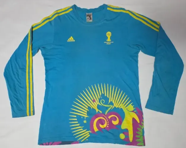 Rara Camisa de Voluntário da Copa do Mundo 2014 Brasil Tamanho M Adidas Volunteeer futebol