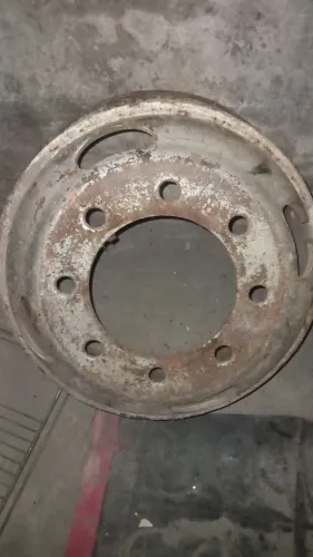 ARO MERCEDES 8 FUROS