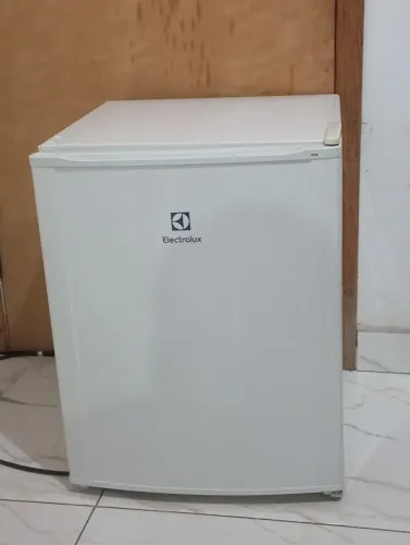 Frigobar Electrolux 47l