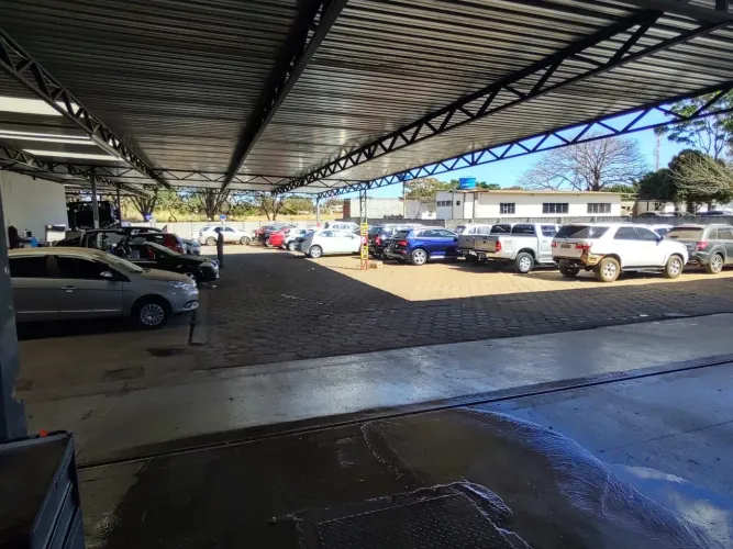Centro Automotivo lanternagem, pintura e mecânica e lava jato e estética automotiva.