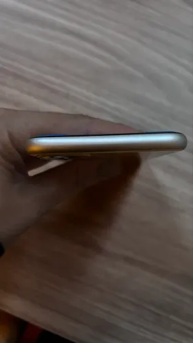 iPhone 11 64GB + capa + bateria portátil MagSafe