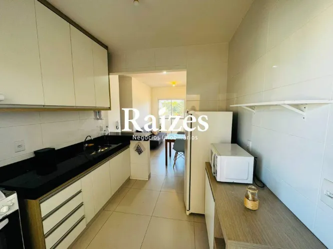 Apartamento Mobiliado para Venda Próximo à UFU com 2 Quartos sendo 01 Suíte, Sacadas e Vag