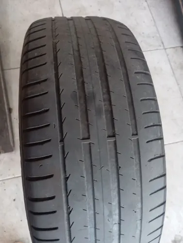 Pneu 225/55/18 Pirelli Scorpion