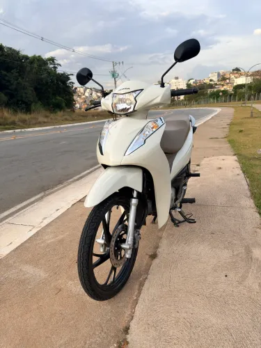 Biz 125 2024 extremamente nova