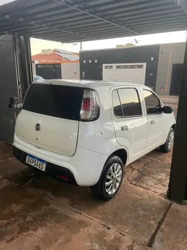 Fiat Uno Attractive 1.0 EVO Fire Flex 8V 5P 2020