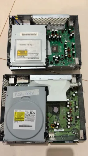 2 Xbox 360 - placas conserto ou peças