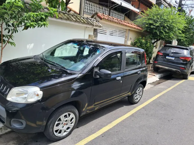 Fiat Uno Vivace Celeb. 1.0 EVO F.flex 8V 5P 2012