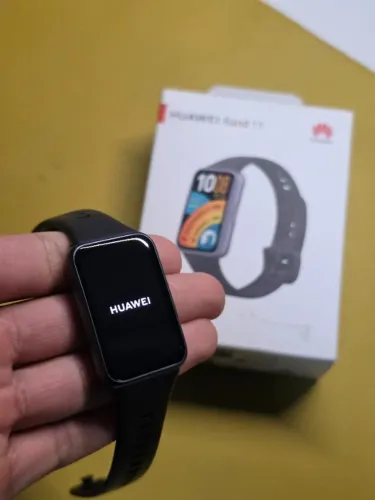 HUAWEI Band 11 Preta / Tela AMOLED / Bateria com Autonomia de Até 14 Dias