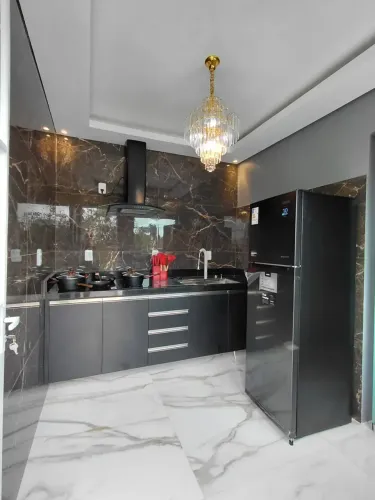 APARTAMENTO MOBILIADO PARA SOLTEIRO OU CASAL SEM FILHOS