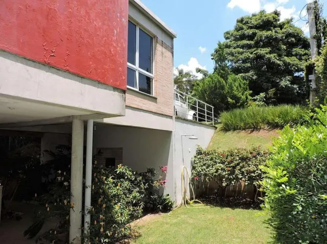 Casa de condomínio em Rua Sagitário - Granja Viana - Cotia/SP