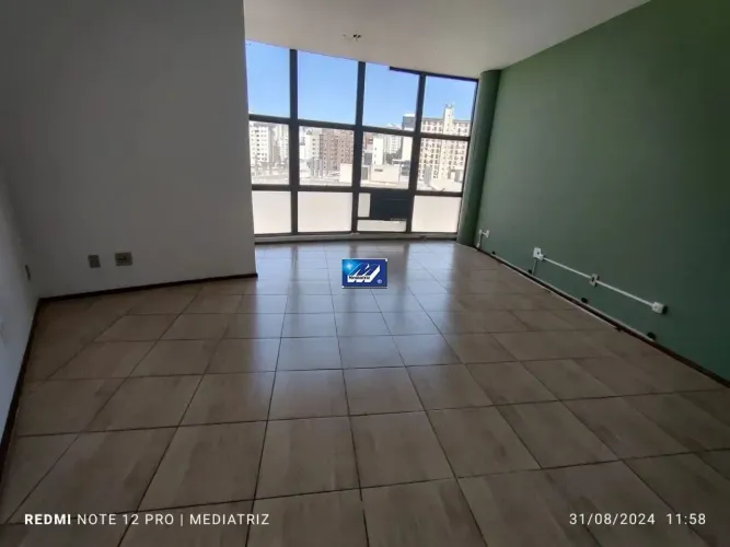 Sala na Av. dos Andradas - Região hospitalar
