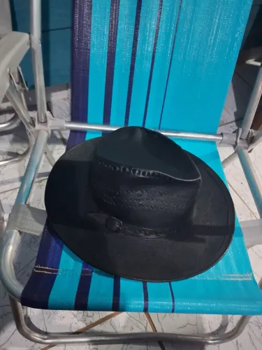 Chapeu em couro legítimo 