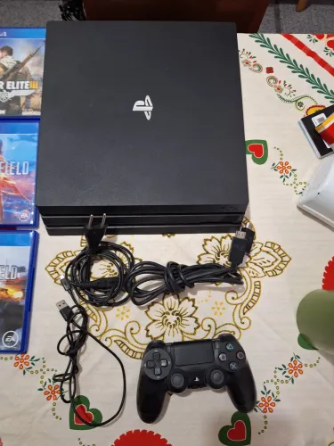 PS4 PRO IMPECÁVEL