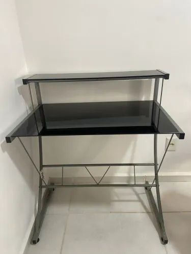 Mesa para escritório em vidro l.