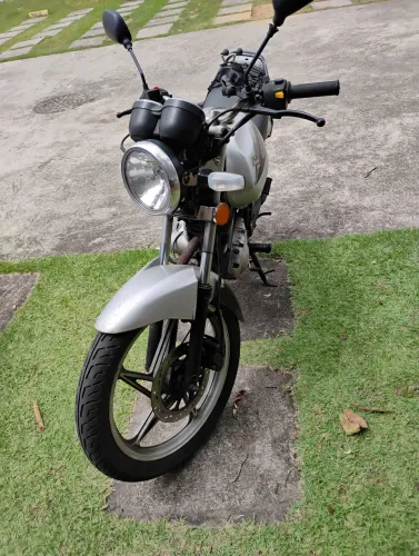 Suzuki YES ótimo estado 