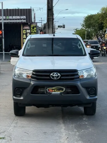 Toyota Hilux CS 4X4 2.8 TDI Diesel Mec. 2021