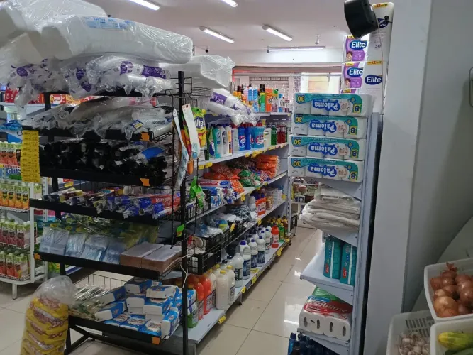 Mercado sem açougue em região nobre da Zona Norte. Ref; 2855