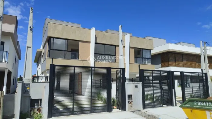 CASA CONTEMPORÂNEA COM 3 DORMITÓRIOS NO CAMPECHE