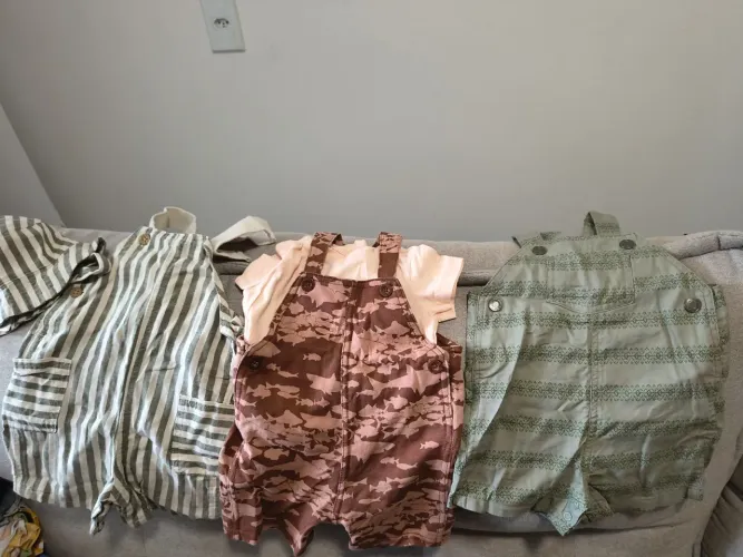Kit jardineira Carter's