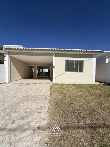 Casa com 3 dormitórios à venda, 245 m² por R$ 600.000 - Cajueiros (Itaipuaçu) -