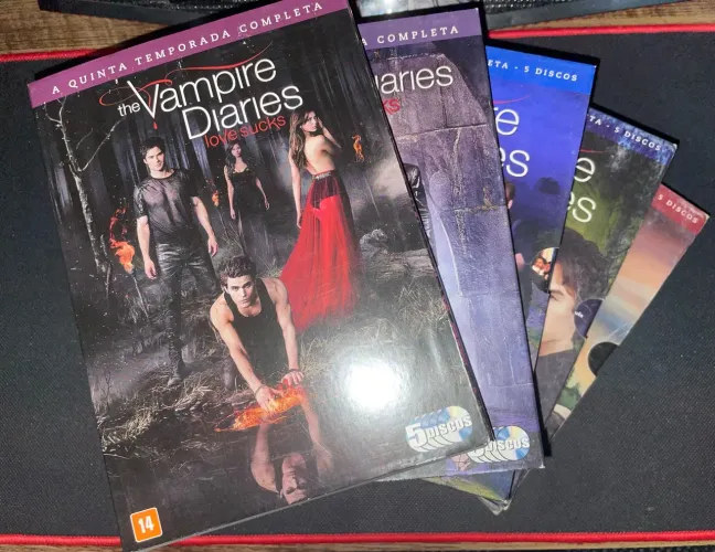 Box DVD Série The Vampire Diaries - Diários de um Vampiro 1ª a 5ª Temporadas