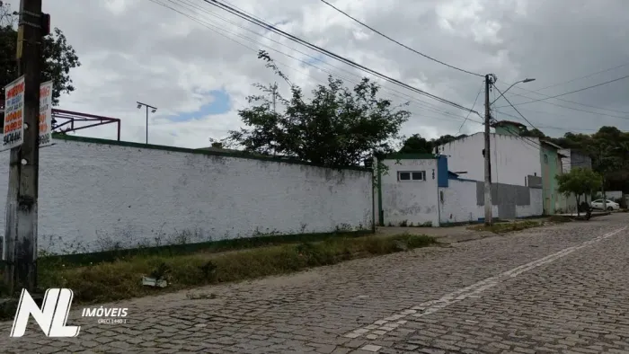 Terreno para Venda em Morro Branco com 1.600m². Próximo da Xavier da Silveira.