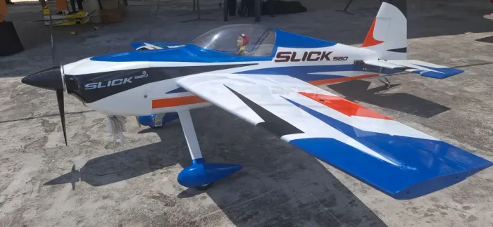 Aeromodelo Slick 580 20 cc