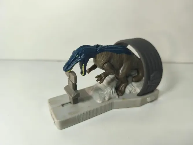 BONECO DO VELICIRAPTOR DO USADO