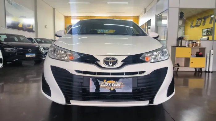 Toyota Yaris XL Live Sedan 1.5 Flex 16V 4P AUT 2022