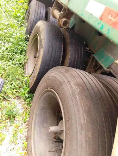 Vendo carreta porta container