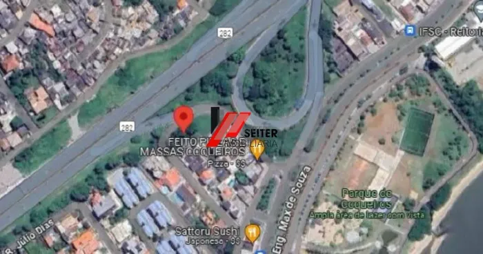 Terreno à Venda em Coqueiros Florianópolis com 508m2