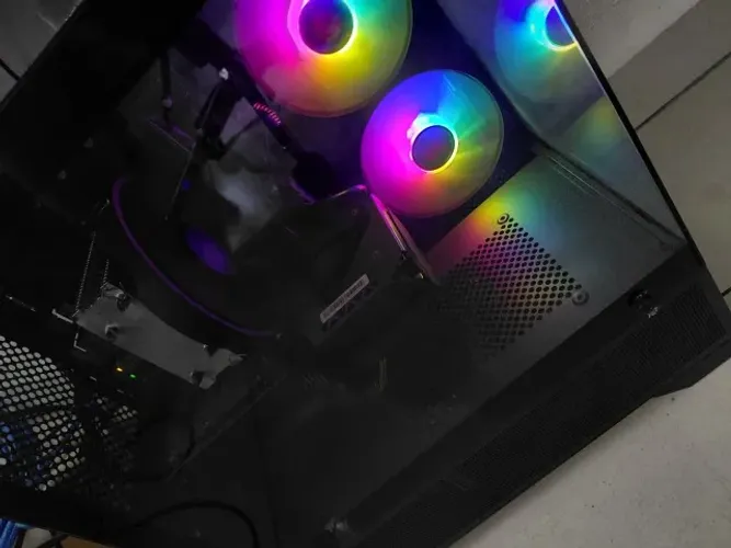 PC Gamer Intel i5-12400F, GeForce RTX 3060 de 12GB
