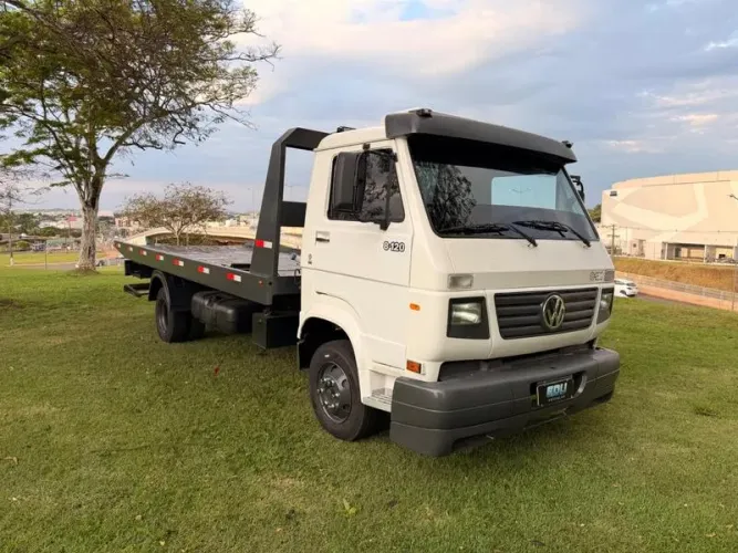 VOLKSWAGEN 8.120 EURO3 2009