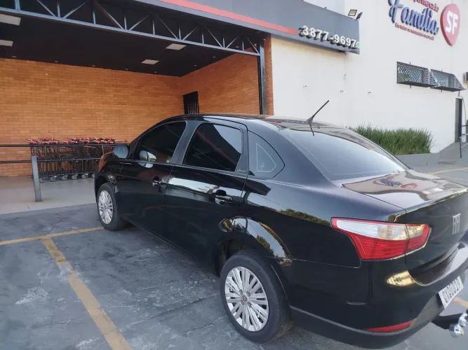 Fiat Grand Siena Attrac. 1.4 EVO F.flex 8V 2021