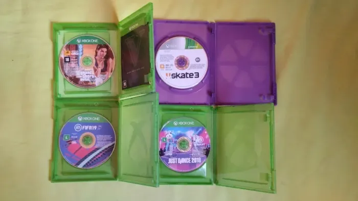 4 Jogos De X-Box One E Do 360 ( Favor Ler O Anúncio )