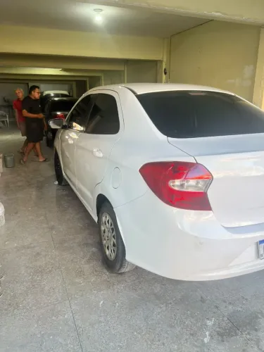 Ford KA+ Sedan 1.0 Tivct Flex 4P 2015
