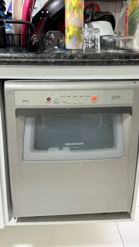 Máquina de lavar prato
