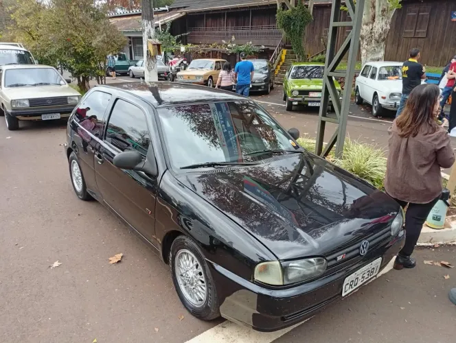Volkswagen Gol Geração II TSI 2.0 8V 110cv Gasolina Mec. 2P 1998