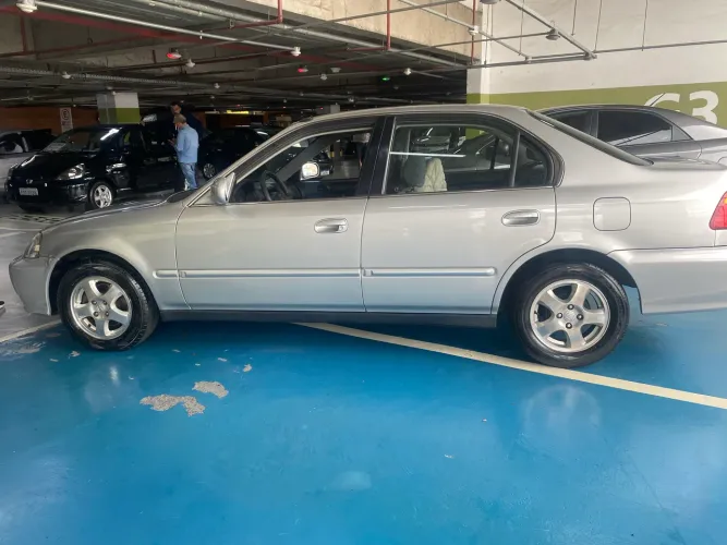 Honda Civic Sedan LX 1.6 16V Aut. 4P 2000