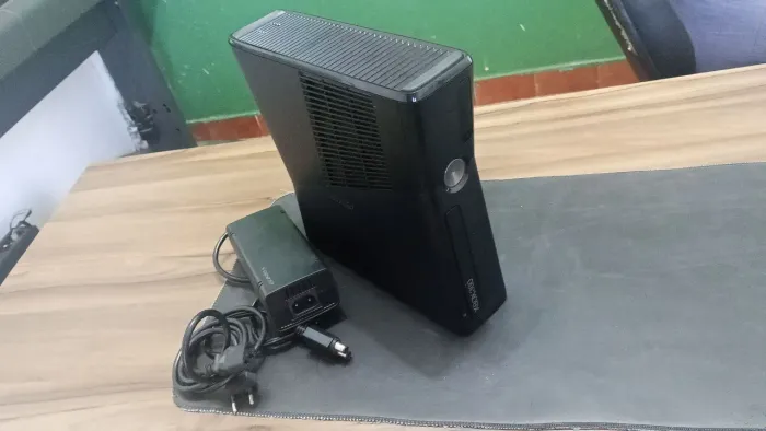 Xbox 360 Slim