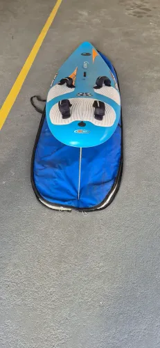 PRANCHA WINDSURF BIC TECHNO com kit completo.