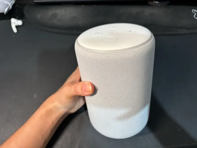 Vendo - Amazon Echo 3ª Geração Alexa Branco/Sandstone - Excelente Som