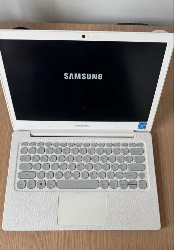 Samsung Flash Branco 