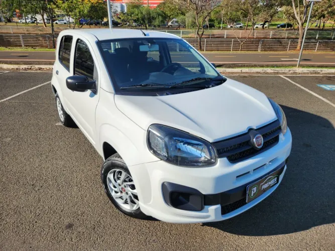 Fiat Uno Attractive 1.0 EVO Fire Flex 8V 5P 2021