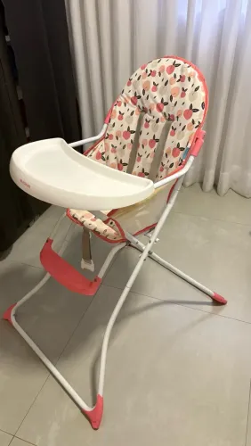 Cadeirinha de alimentação bebê