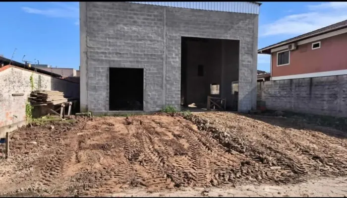 Galpão no bairro Santa Terezinha
