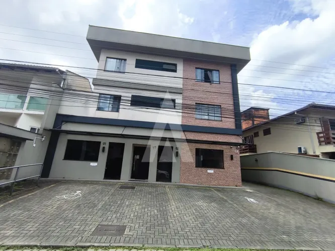 SALA COMERCIAL EM FRENTE AO SHOPPING ESTAÇÃO COM 35 M² E AR CONDICIONADO