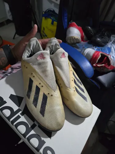 Adidas X society 44 chuteira