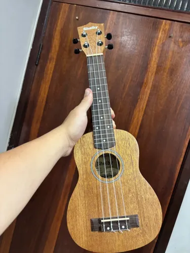 Ukulele shelby
